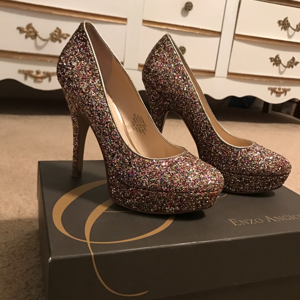 Enzo Angiolini Heels size 5.5 like new worn once.